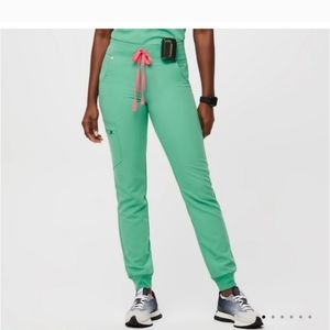 Figs Zamora high wasted jogger scrub pants, Surgical Green size Small Tall